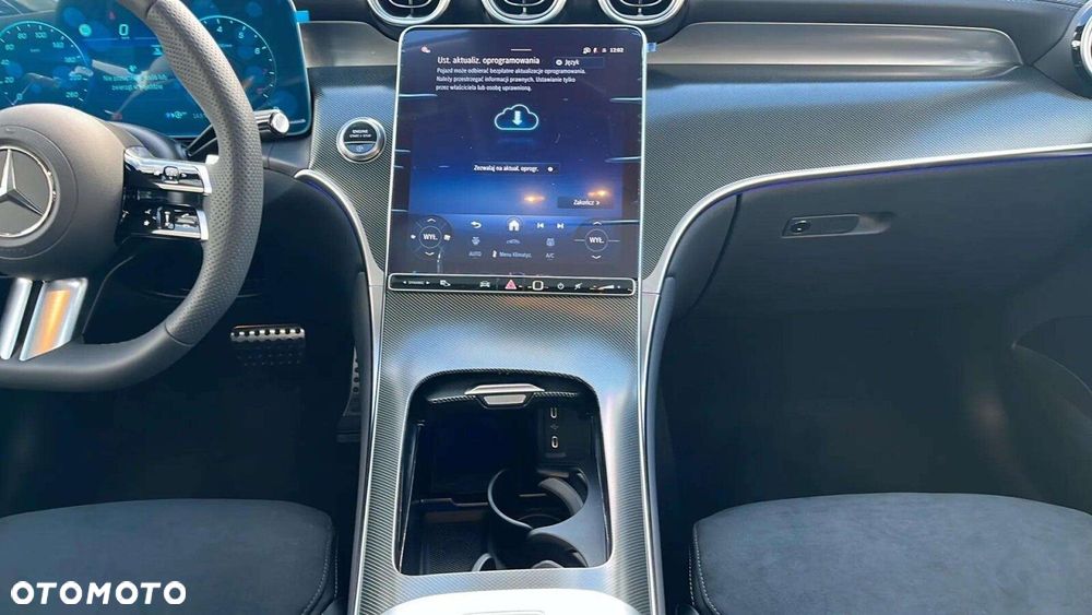 Mercedes-Benz GLC - 11