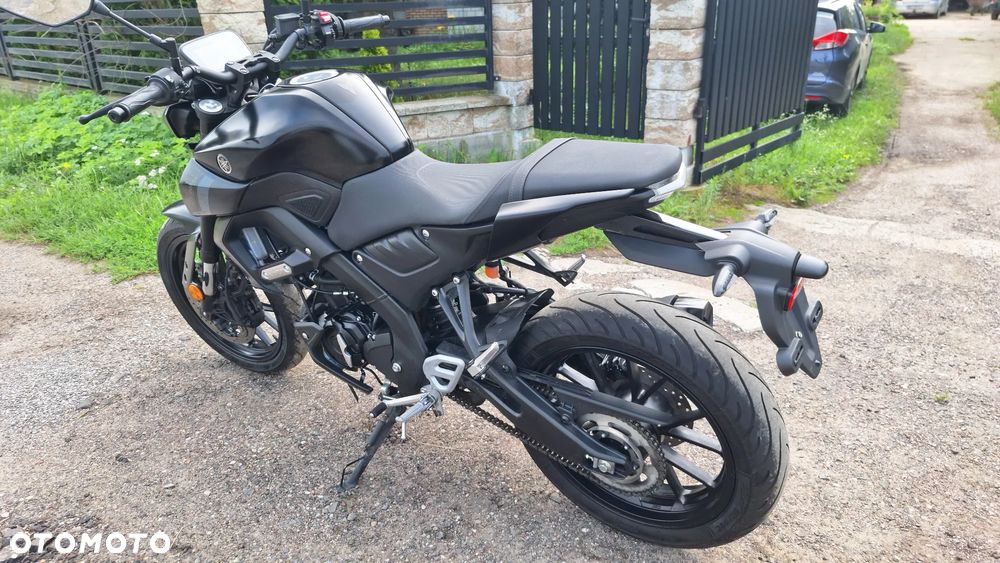 Yamaha MT - 33