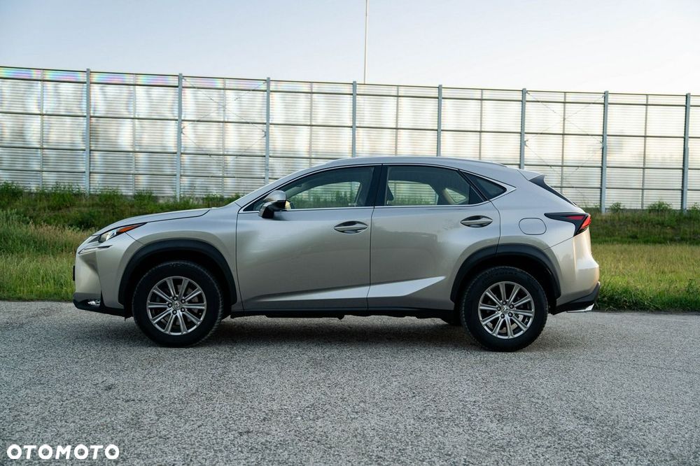 Lexus NX 200t Elite AWD - 11