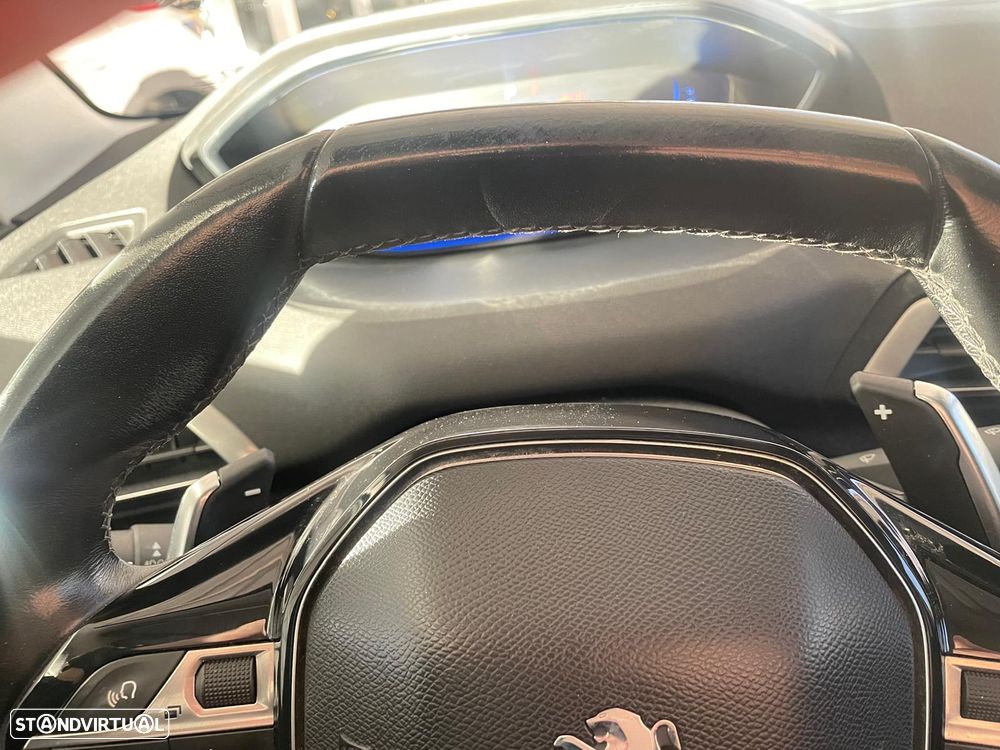 Peugeot 5008 BlueHDI 120 EAT6 Stop & Start Allure - 22