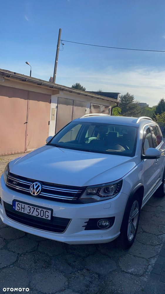 Volkswagen Tiguan - 1