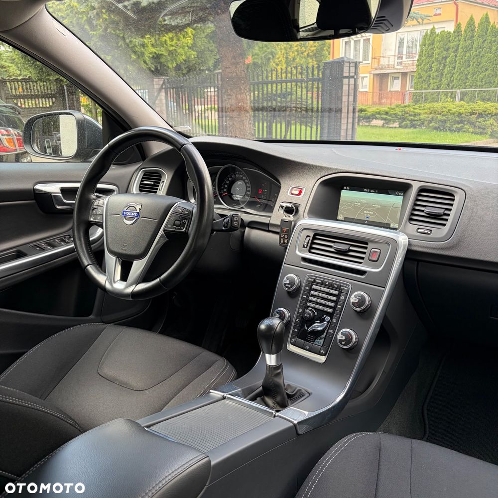 Volvo V60 D4 Business Edition - 9