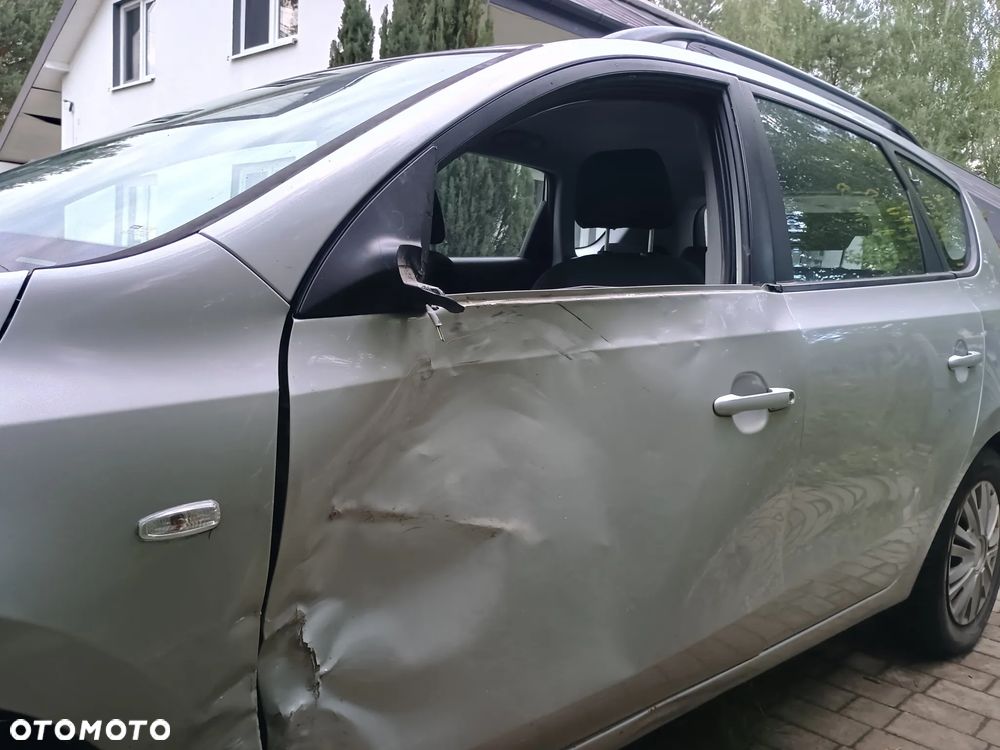 Hyundai i30 1.6 Classic - 6
