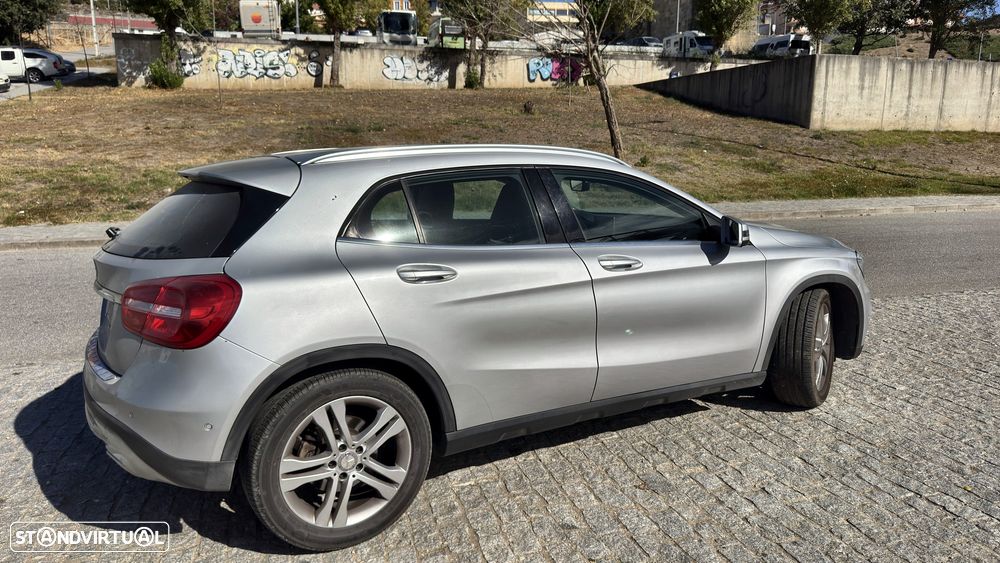 Mercedes-Benz GLA 180 (CDI) d 7G-DCT Urban — photo 2