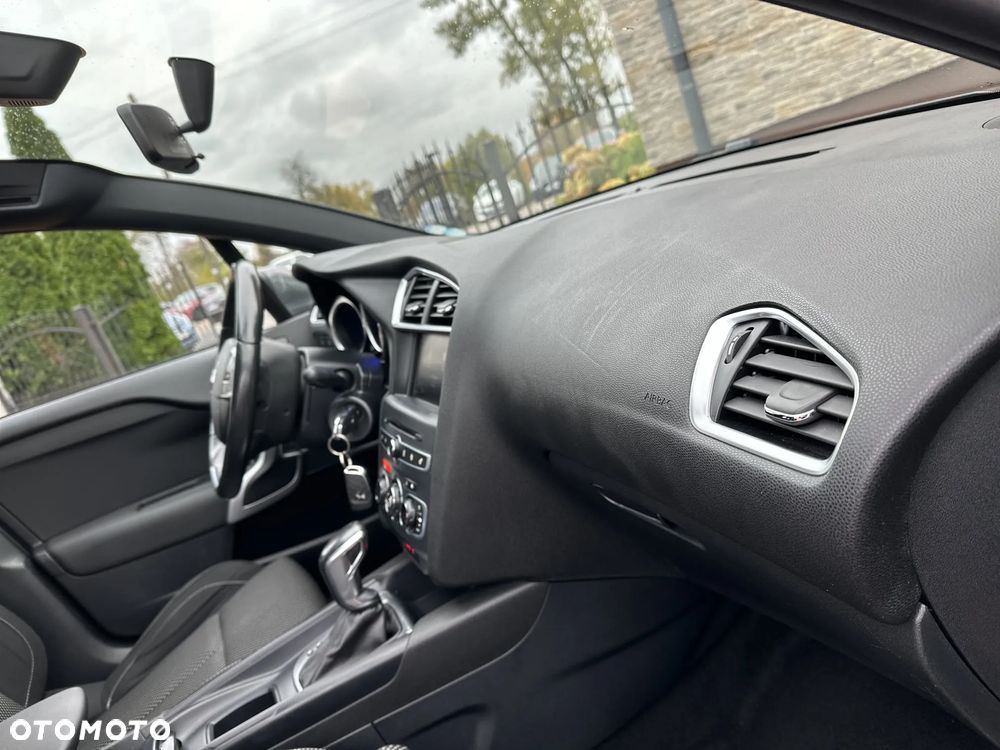 DS Automobiles DS 4 Crossback - 15