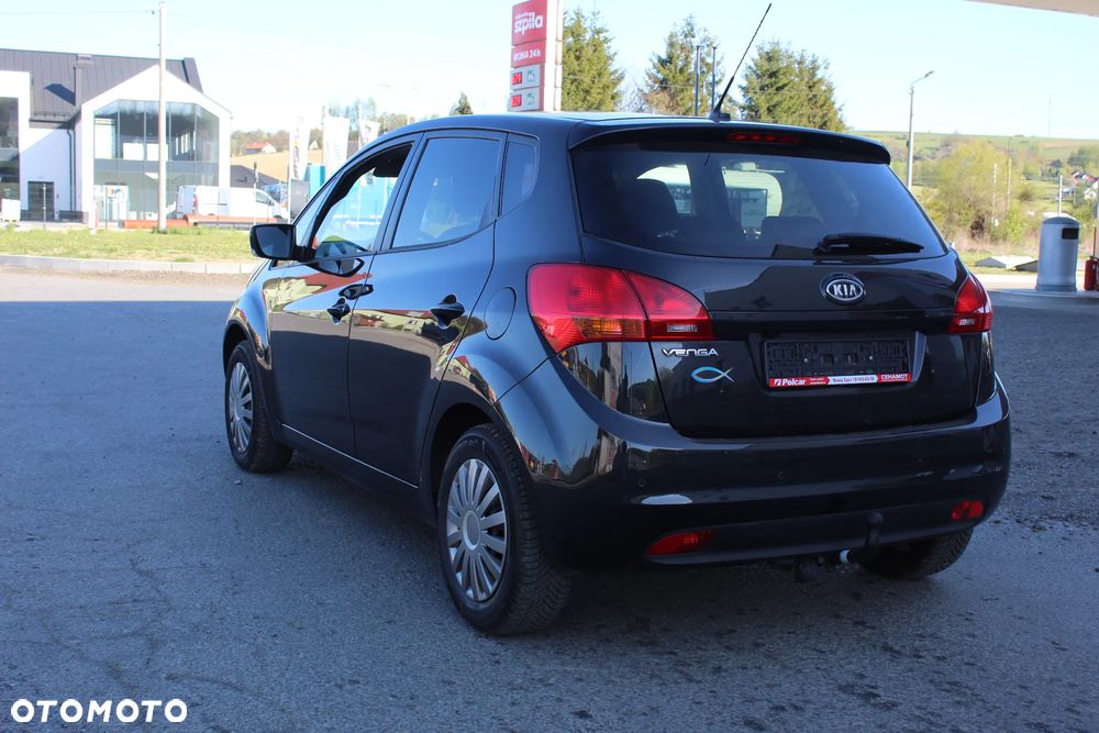 Kia Venga 1.4 CVVT Business Line - 12