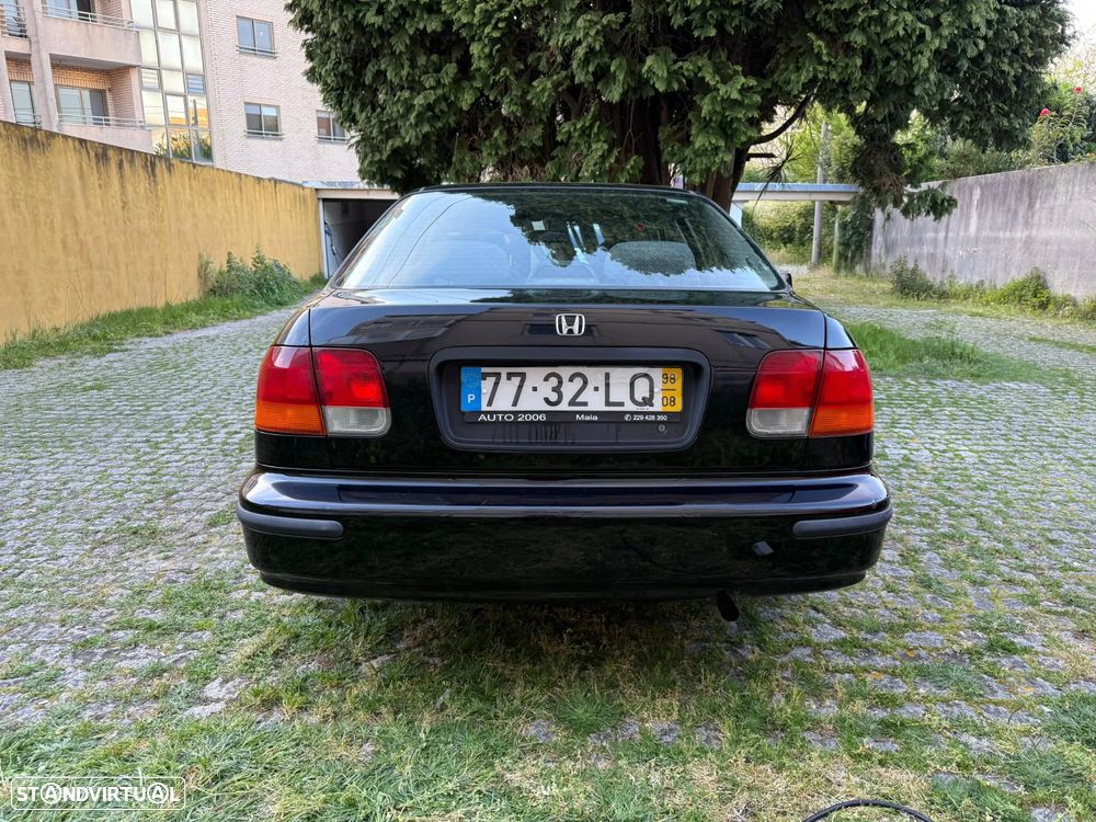 Honda Civic 1.4i S - 2