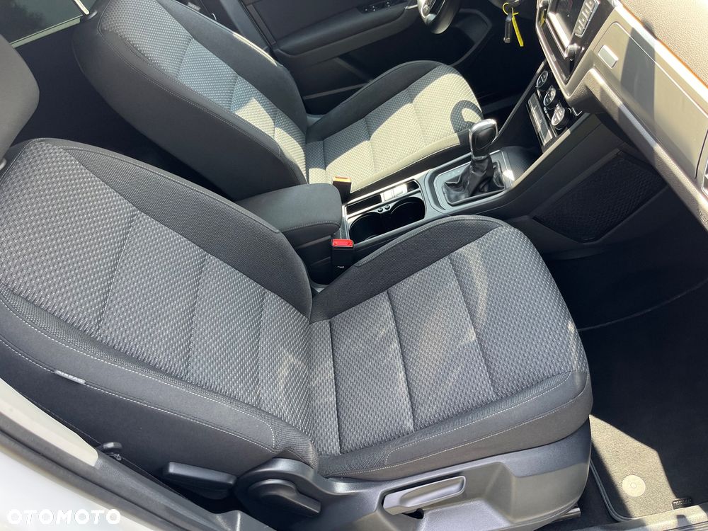 Volkswagen Touran 2.0 TDI BMT Comfortline Plus DSG - 20