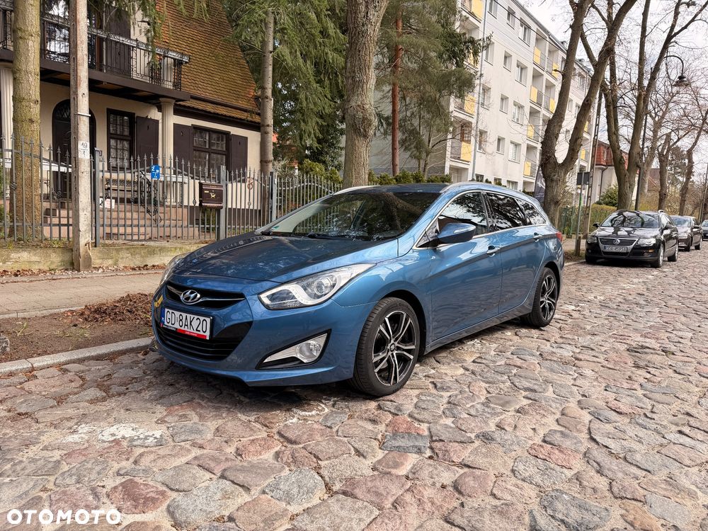Hyundai i40 i40cw 1.7 CRDi Automatik Fifa World Cup Edition - 1