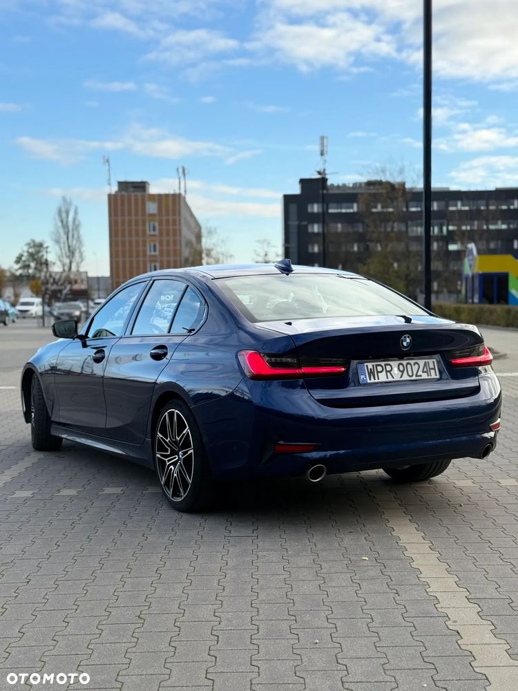 BMW Seria 3 330i Luxury Line sport - 3