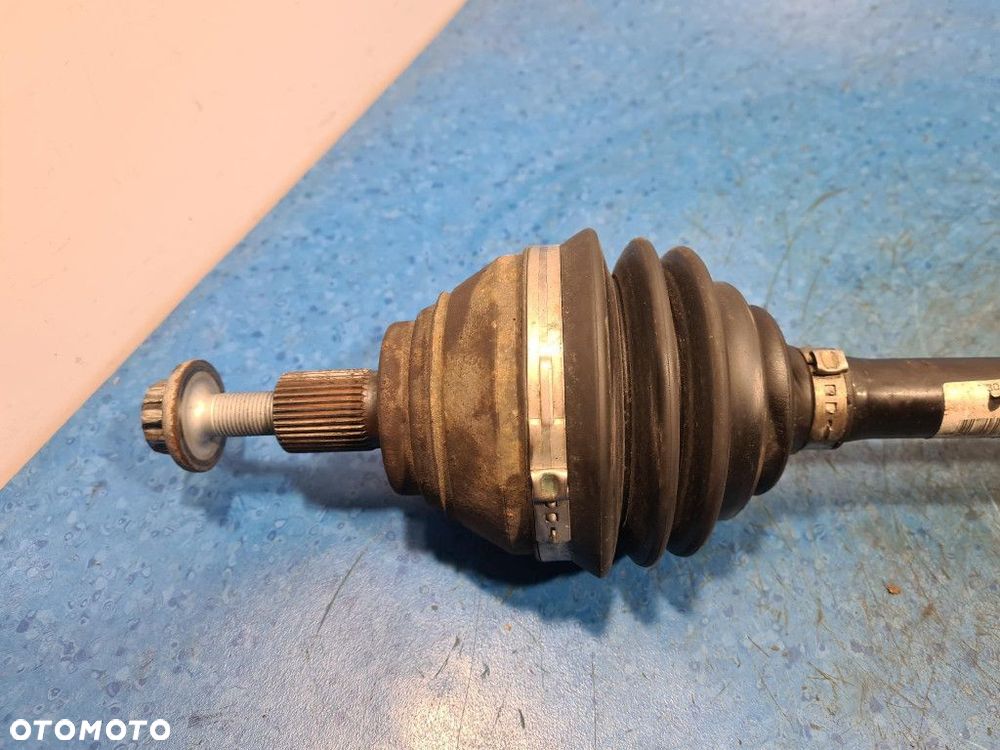 VOLKSWAGEN PASSAT B8 PÓŁOŚ PRAWA PRZÓD 3Q0407272BG CUAA - 2