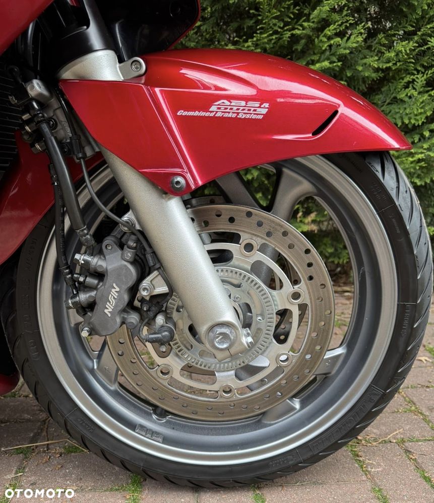 Honda ST - 6