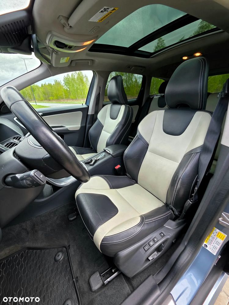 Volvo XC 60 - 18