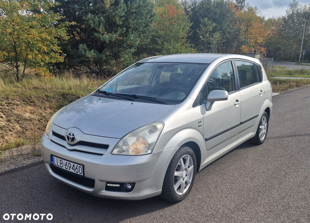 Toyota Corolla Verso - 1