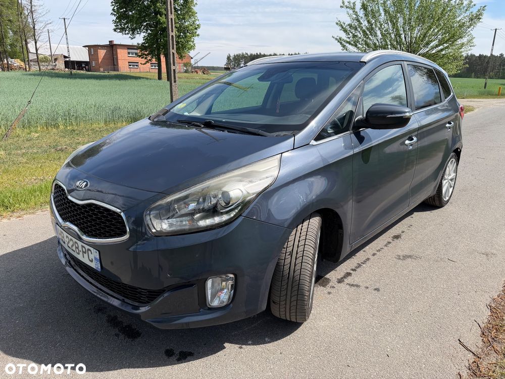 Kia Carens 1.7 CRDi 115 Dream Team Edition - 4