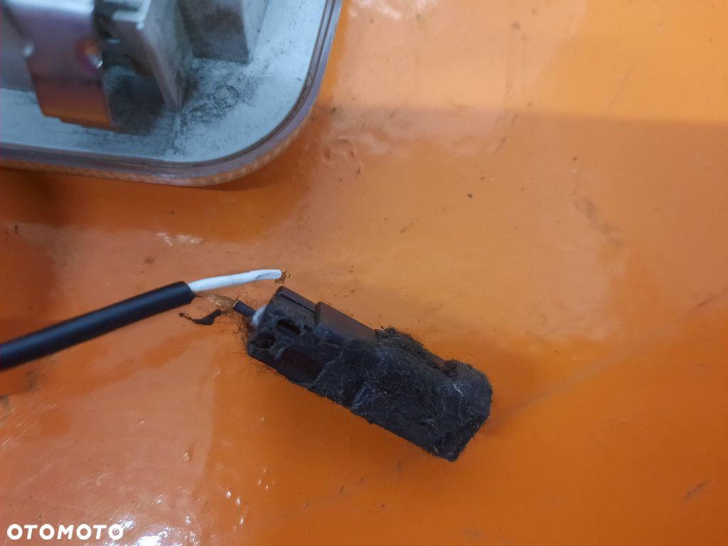 CITROEN NEMO 1.4 HDI 08-15 LAMPKI OŚWIETLENIE KABINY WEWNĘTRZNE 735244963 - 4