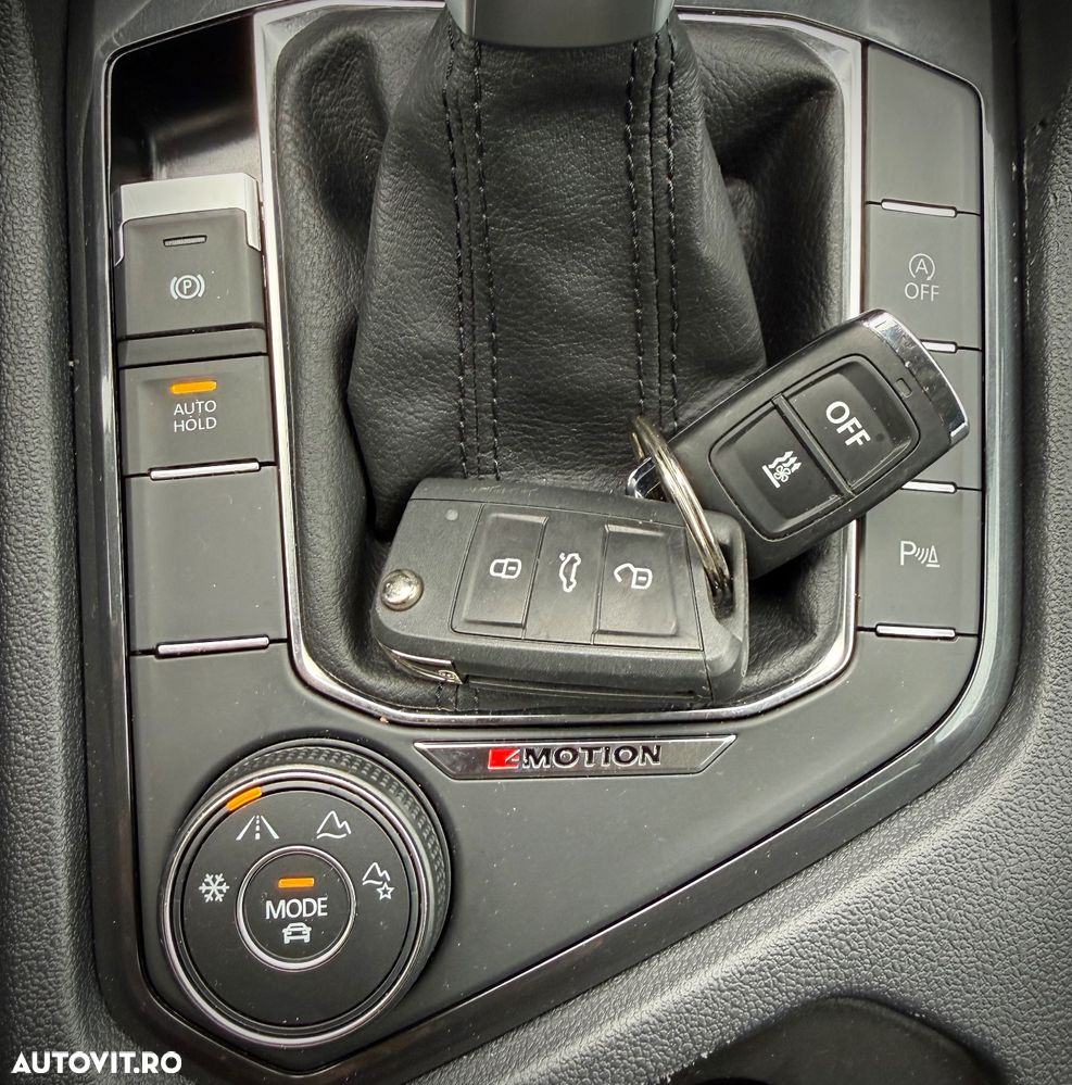 Volkswagen Tiguan 2.0 TDI SCR DSG 4Motion Elegance - 10