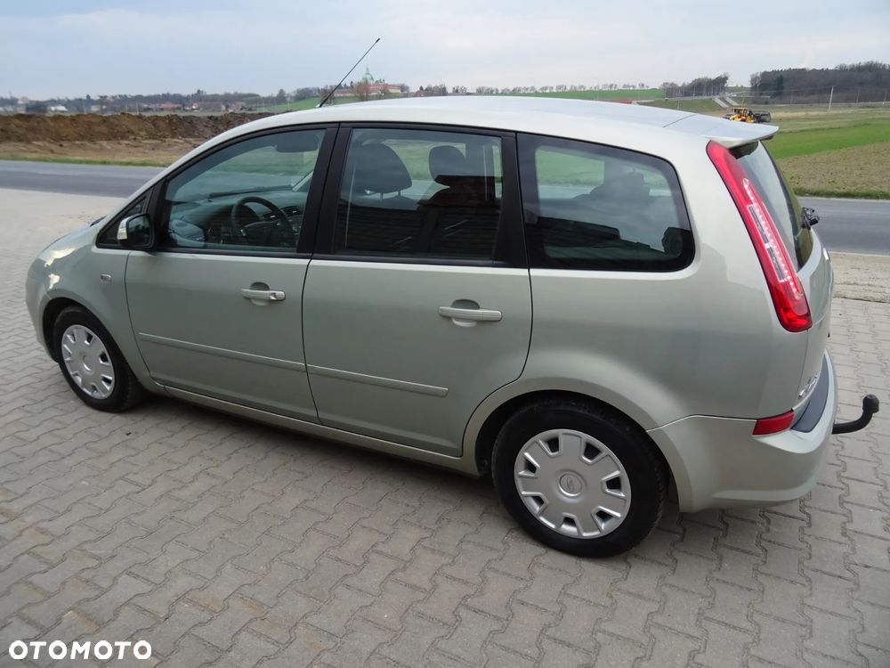 Ford C-MAX - 12