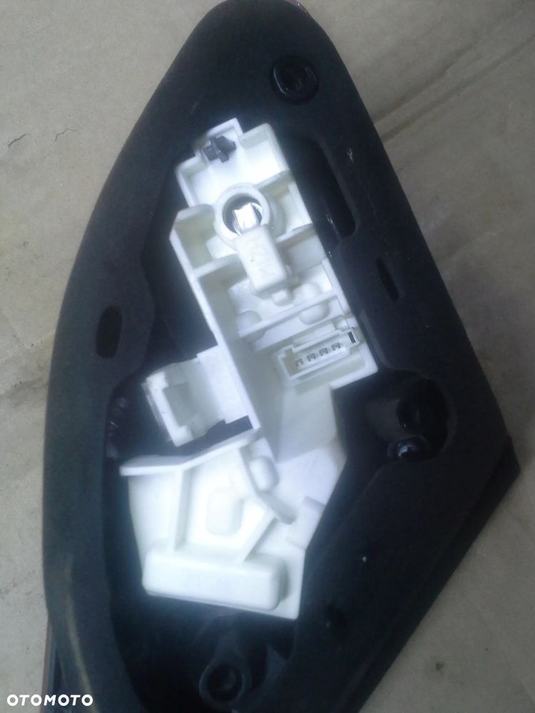 Opel Astra J IV 5D HB lampy tylne w błotnik i klapę EU - 8