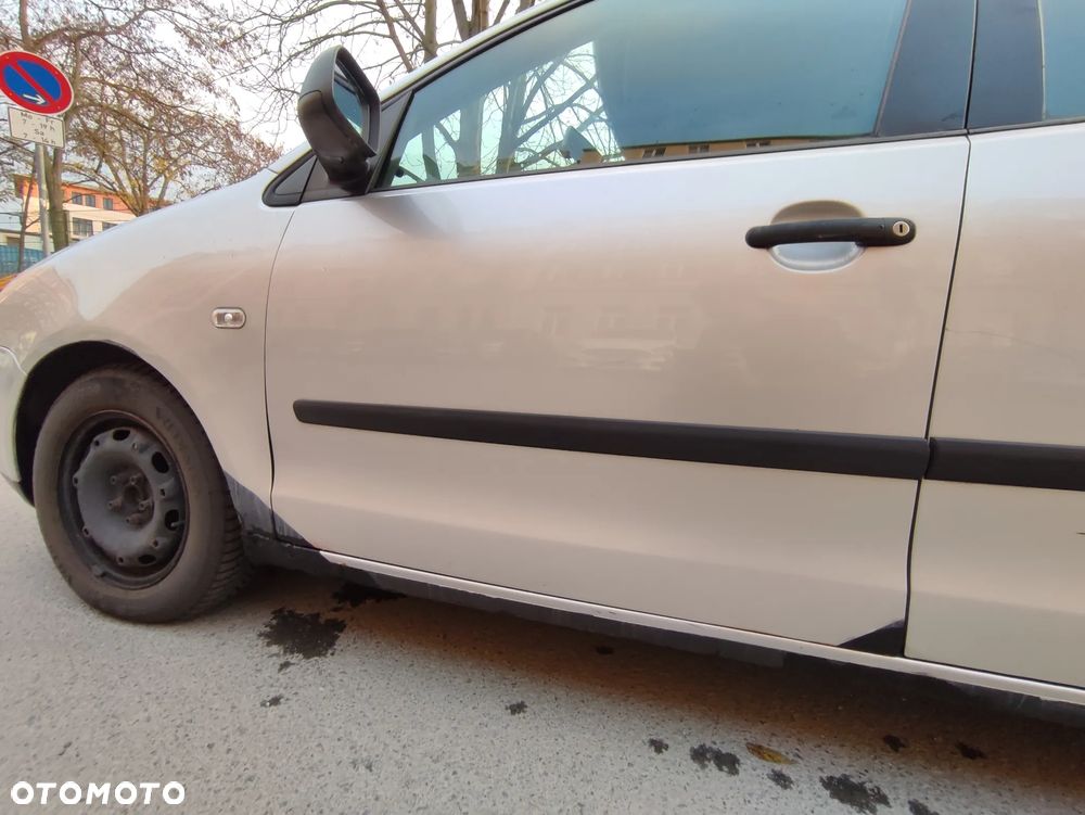 Volkswagen Polo 1.2 - 10