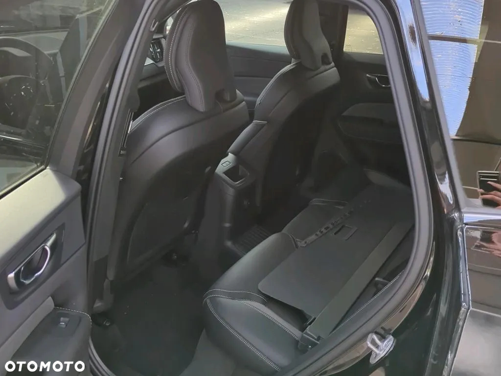 Volvo XC 60 - 4
