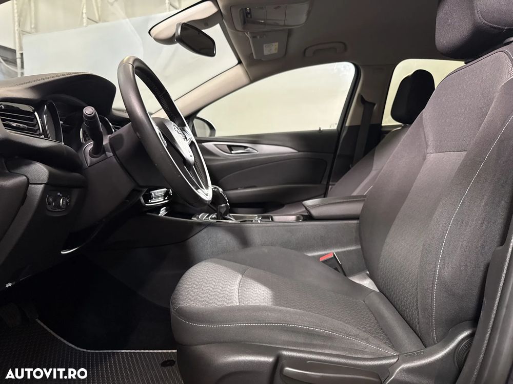 Opel Insignia - 22