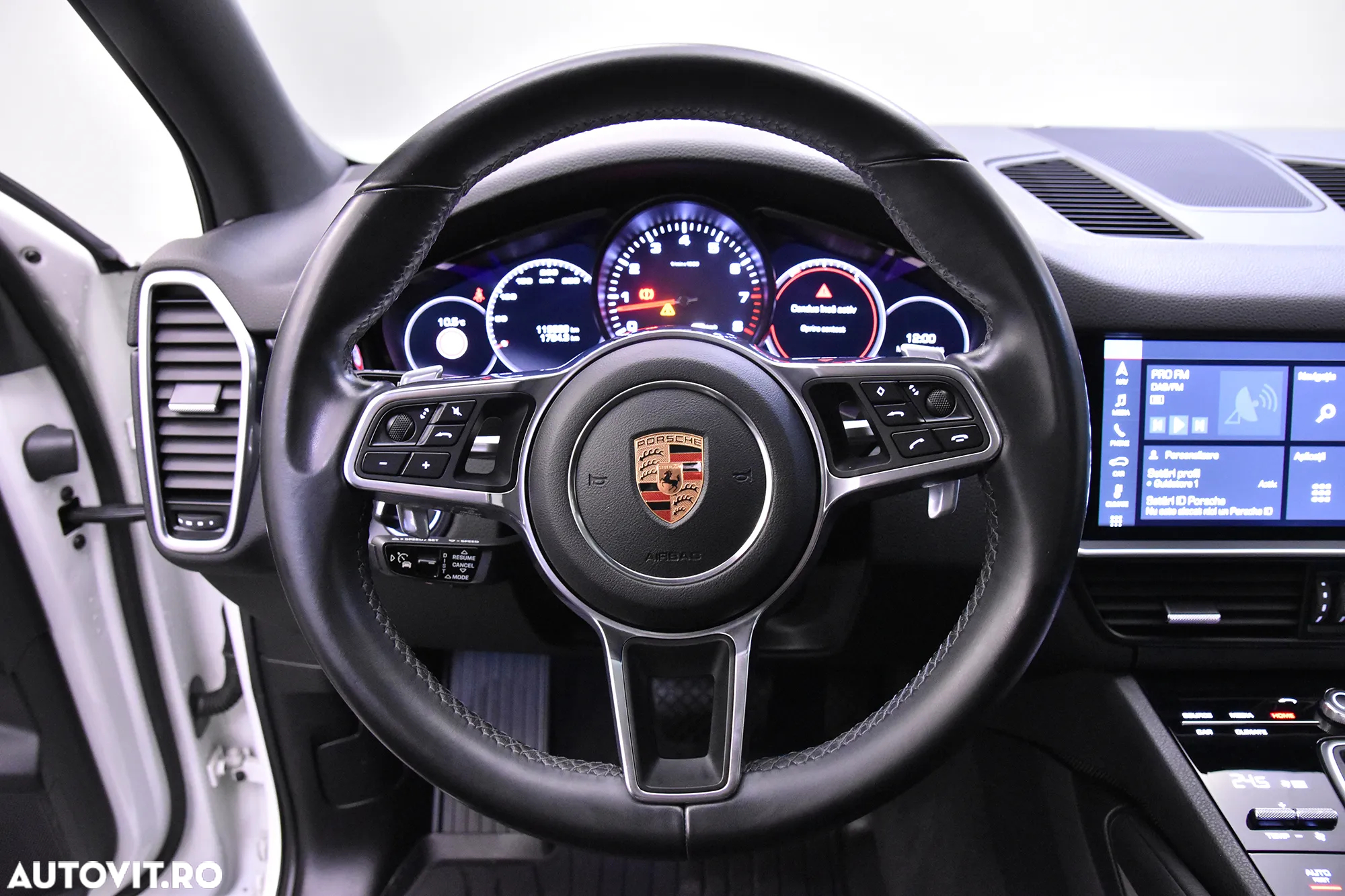 Porsche Cayenne - 16