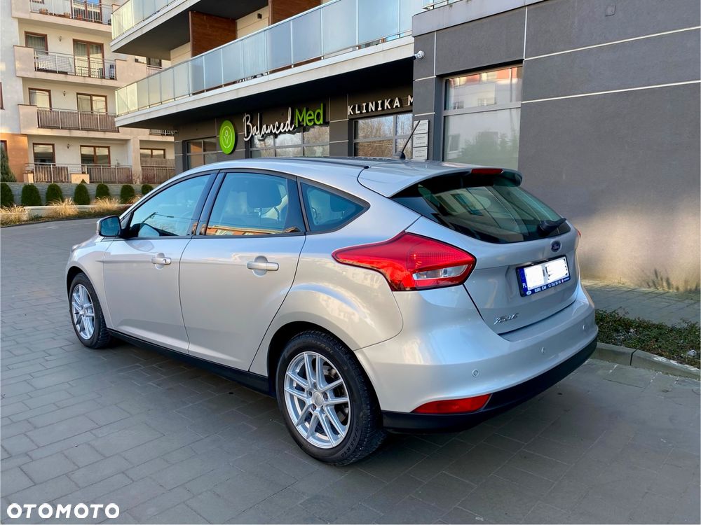 Ford Focus 1.6 Trend - 14