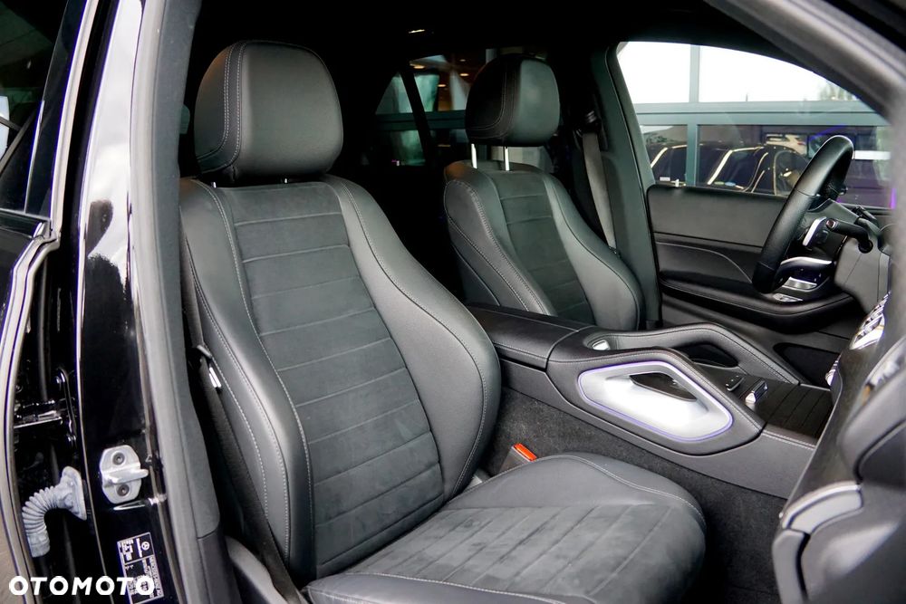Mercedes-Benz GLE 300 d 4Matic 9G-TRONIC AMG Line - 24