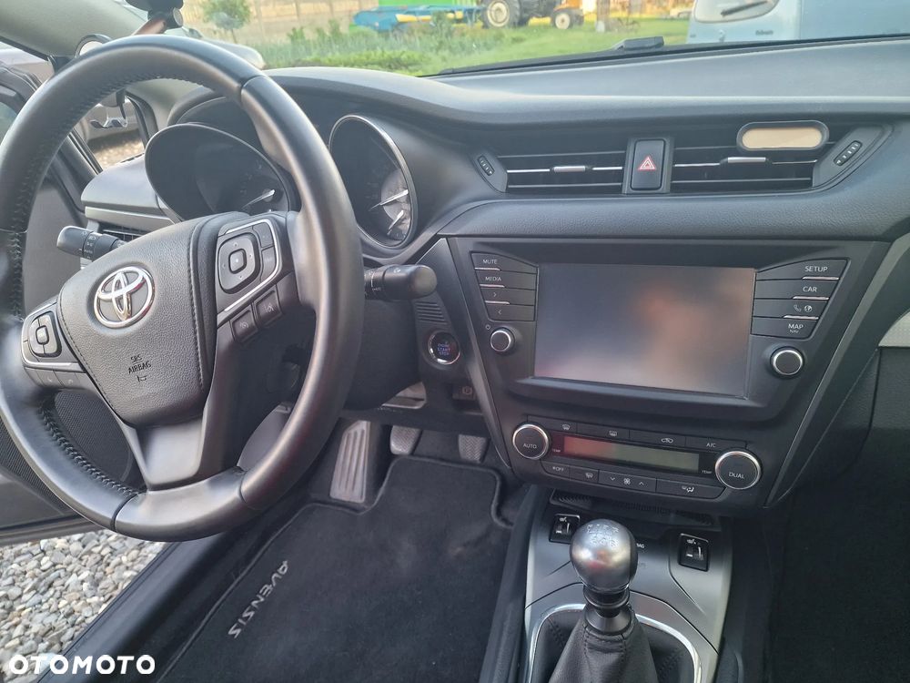 Toyota Avensis 1.8 Prestige - 16