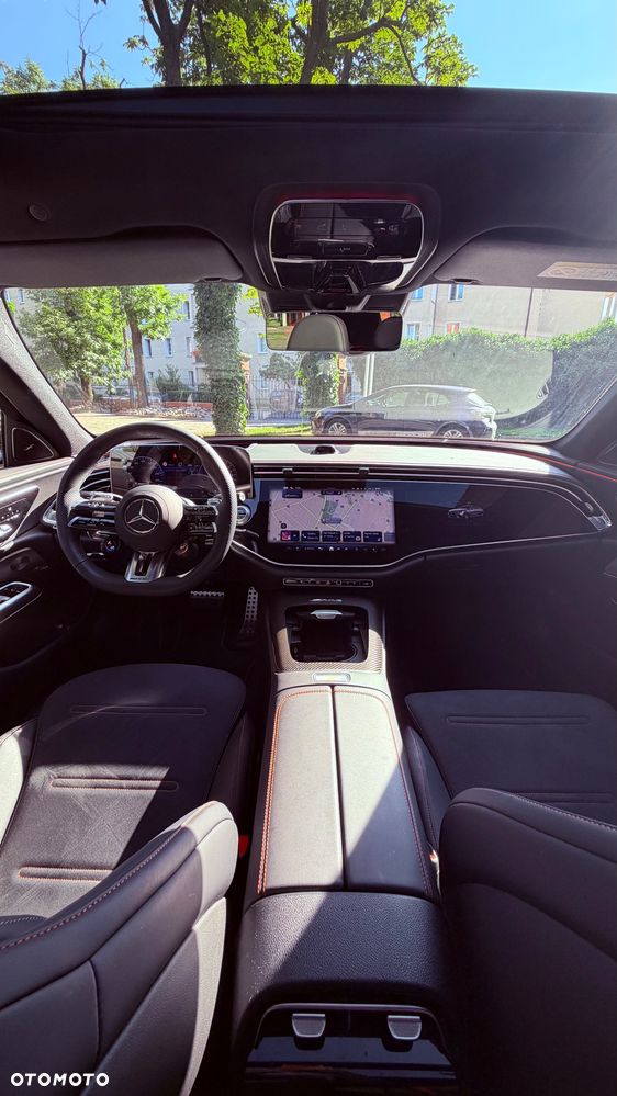 Mercedes-Benz Klasa E AMG 53 4Matic+ AMG SPEEDSHIFT TCT 9G - 32