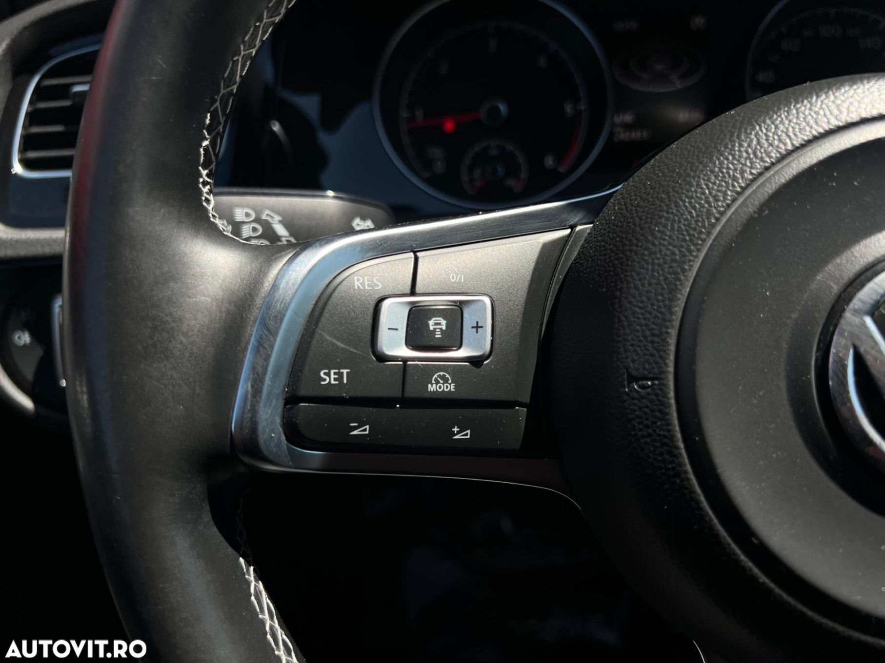 Volkswagen Golf - 12