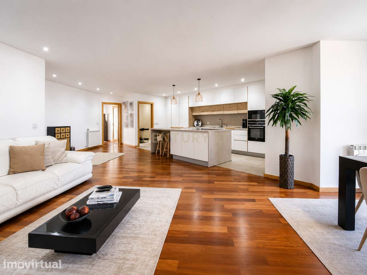 Apartamento T3 com Terraço, Piscina e Garagem – A 200 Metros da Praia - Grande imagem: 3/39