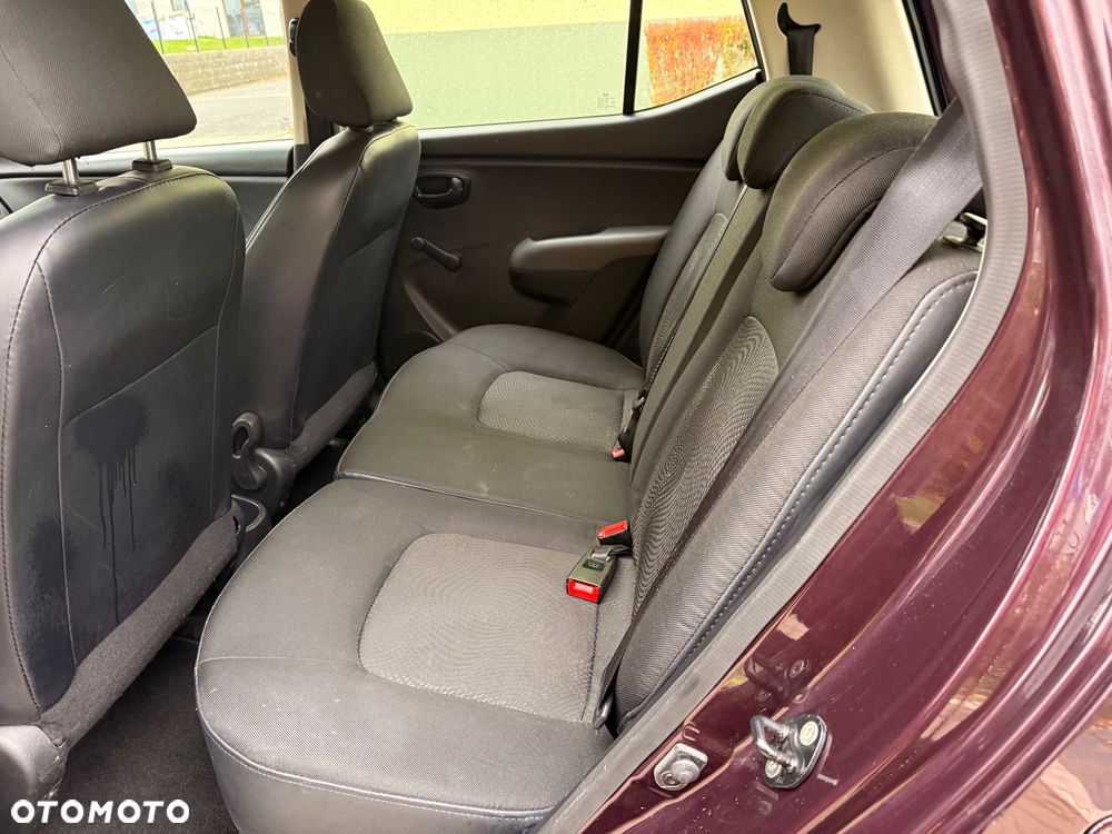 Hyundai i10 - 10