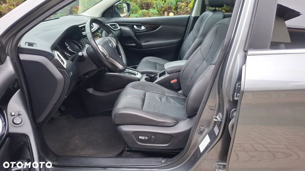 Nissan Qashqai - 12