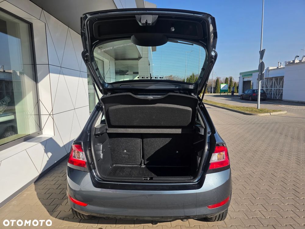 Skoda Fabia 1.0 TSI Ambition - 8