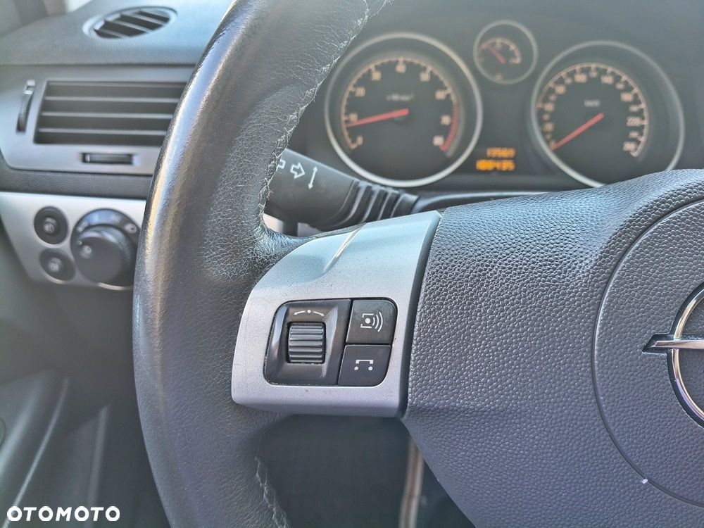 Opel Astra 1.6 Style - 33
