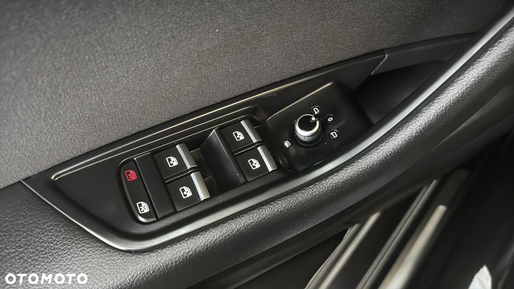 Audi A4 Avant 40 TFSI mHEV Advanced S tronic - 32