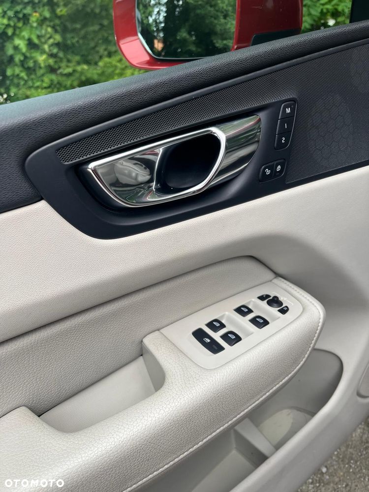Volvo XC 60 D5 AWD Inscription - 16