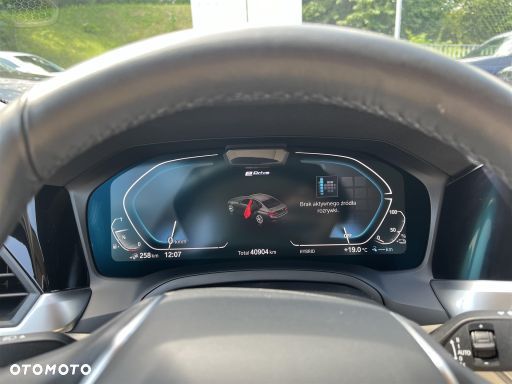 BMW Seria 3 330e Sport Line sport - 15