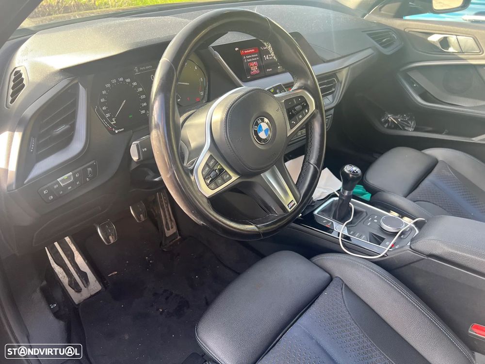 BMW 116 d Pack Desportivo M - 7