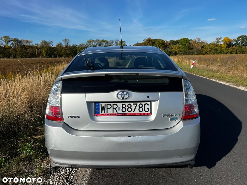 Toyota Prius 1.5 VVT-i Sol - 4