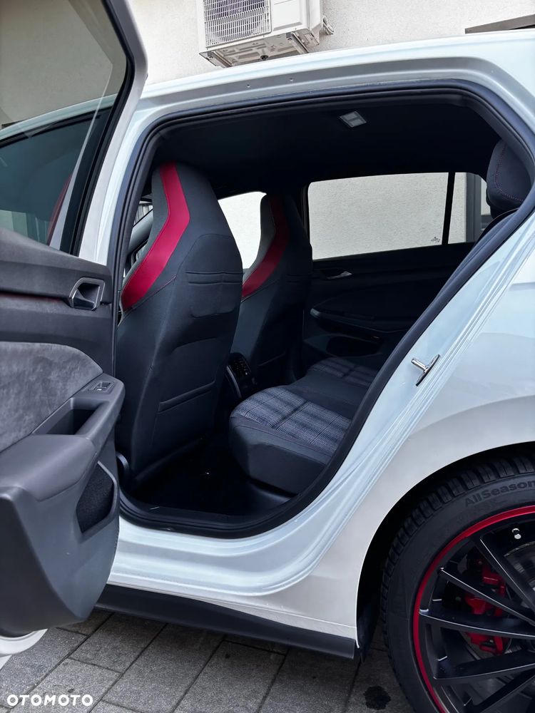 Volkswagen Golf VIII 2.0 TSI GTI DSG - 14