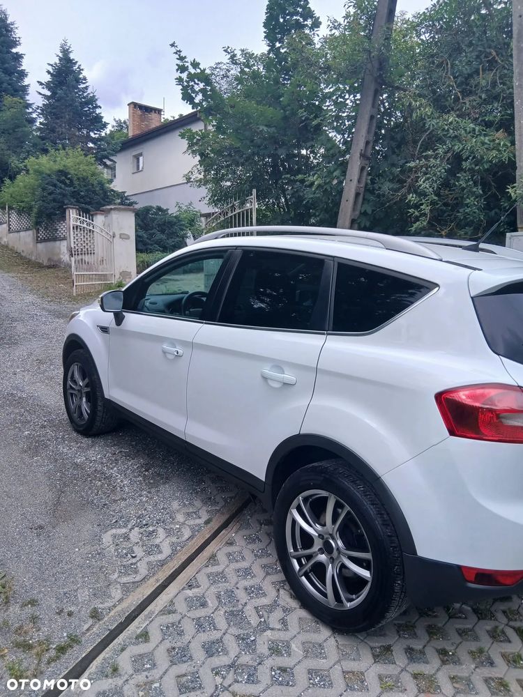 Ford Kuga 2.0 TDCi 4x4 Titanium - 9