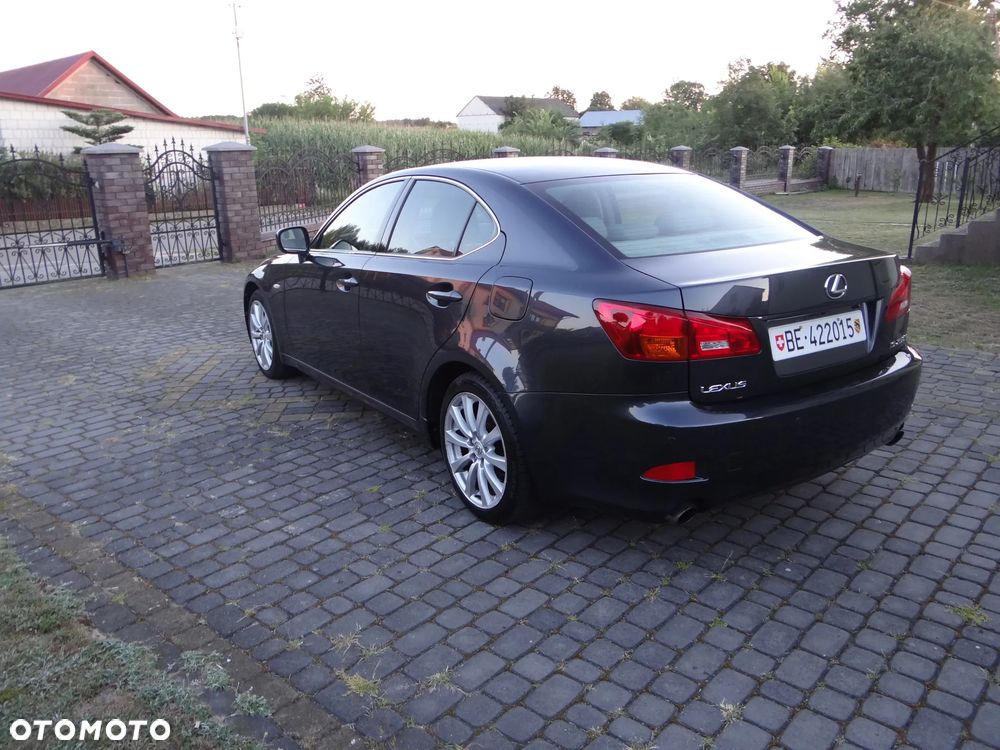 Lexus IS 250 Prestige - 8
