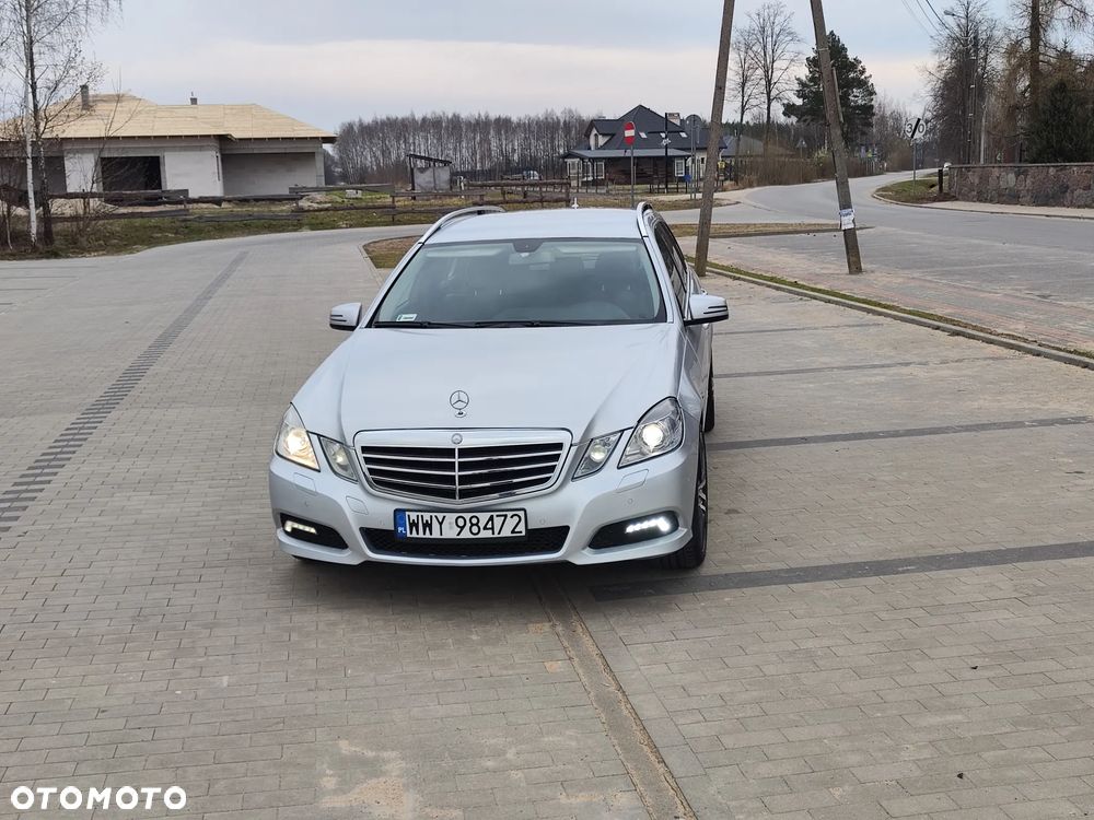 Mercedes-Benz Klasa E 200 CDI DPF BlueEFFICIENCY Automatik Avantgarde - 2