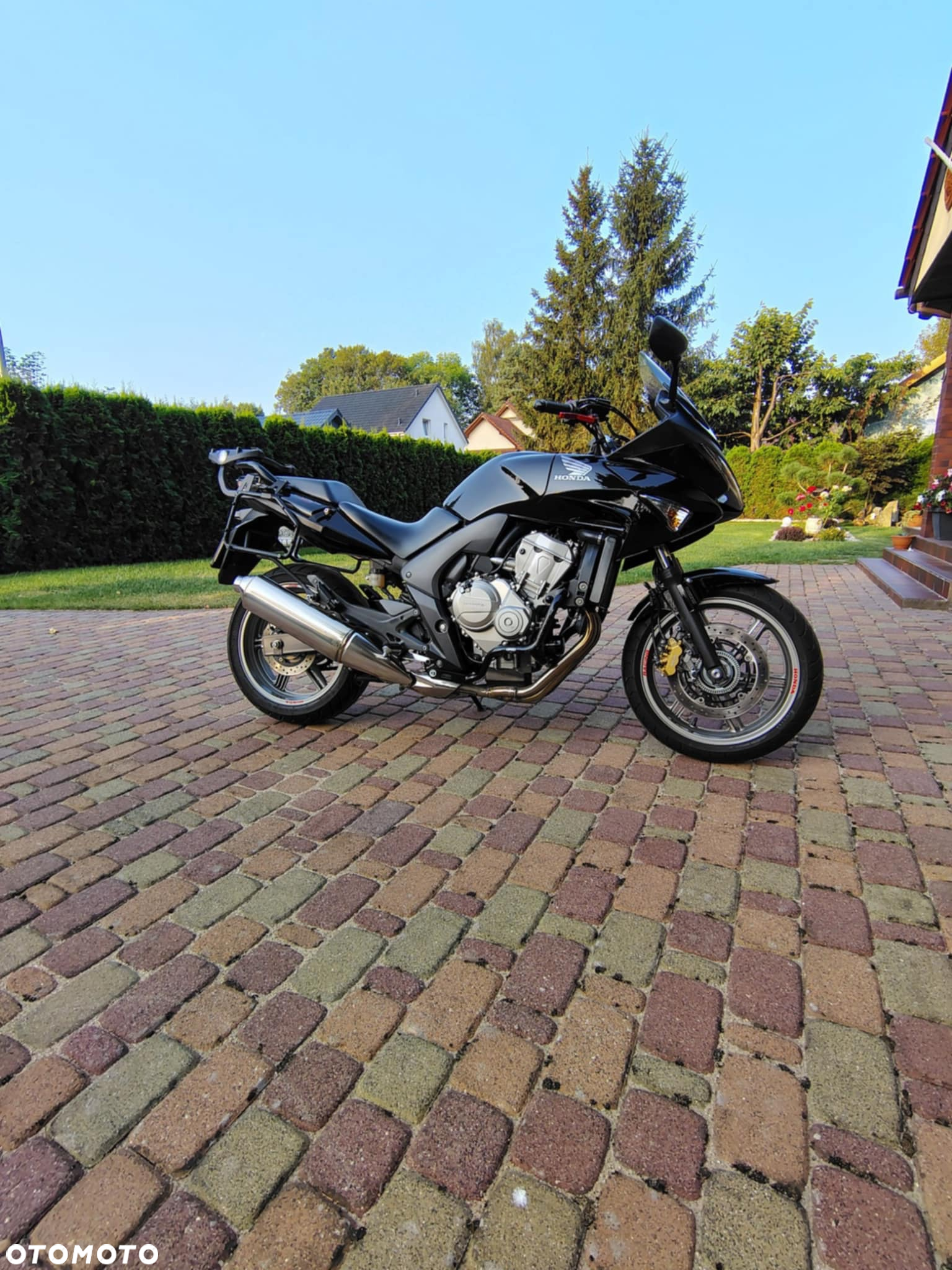 Honda CBF - 4