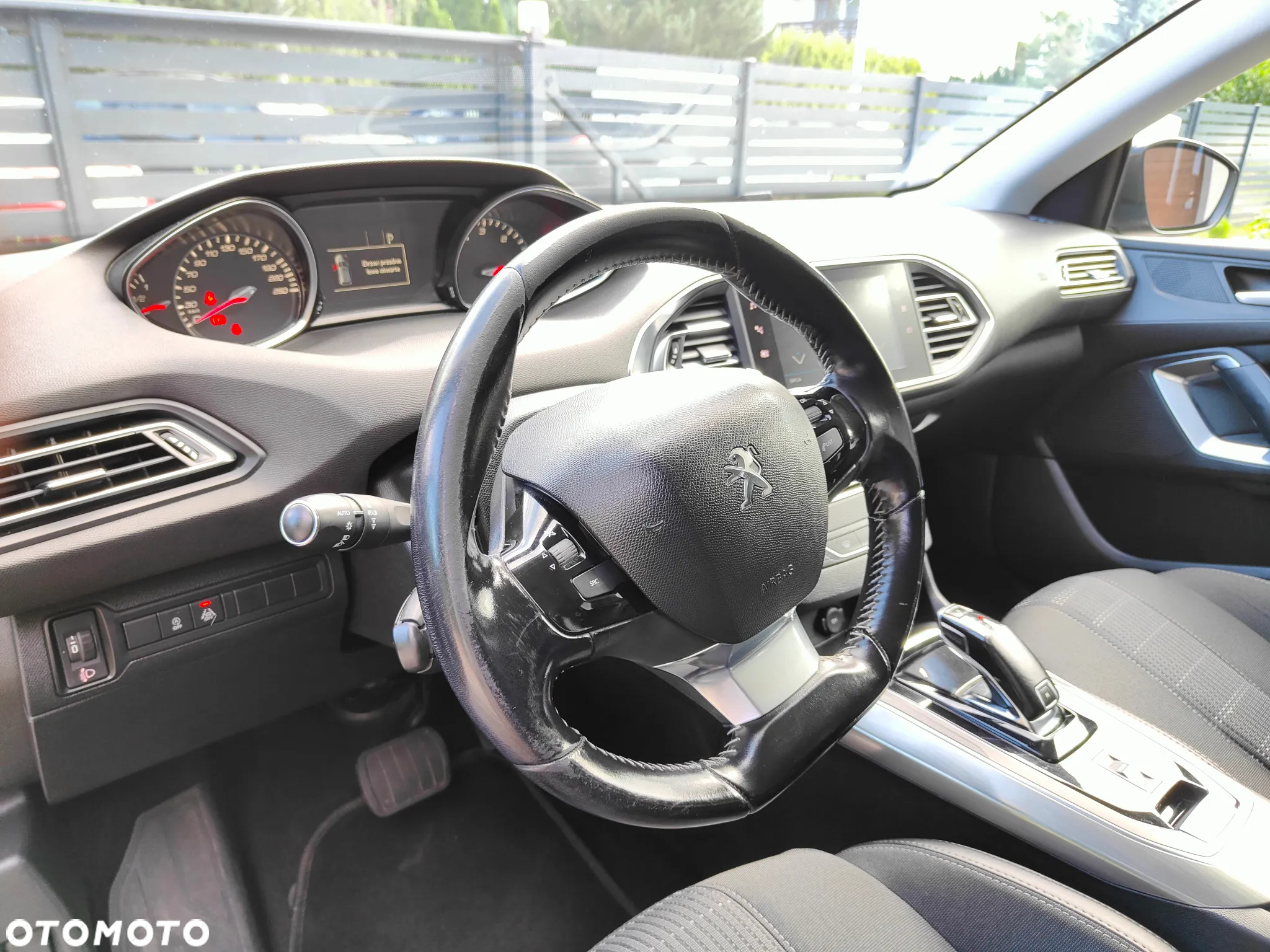 Peugeot 308 BlueHDi FAP 130 EAT8 Stop & Start Allure Pack - 16
