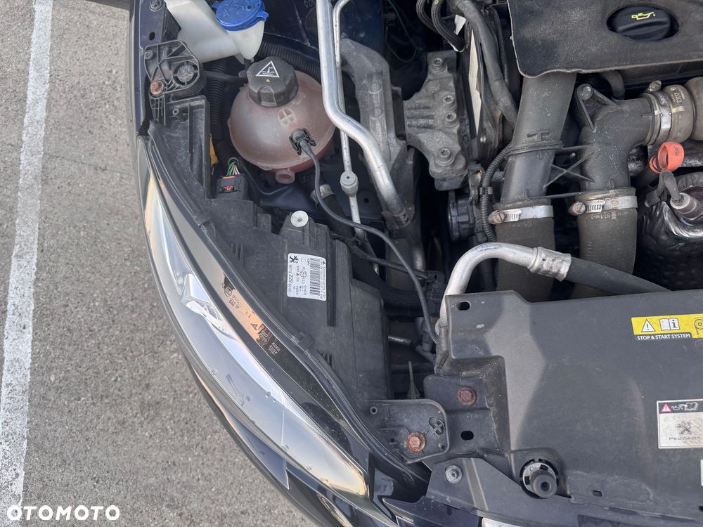 Peugeot 308 1.6 e-HDi Style STT - 26