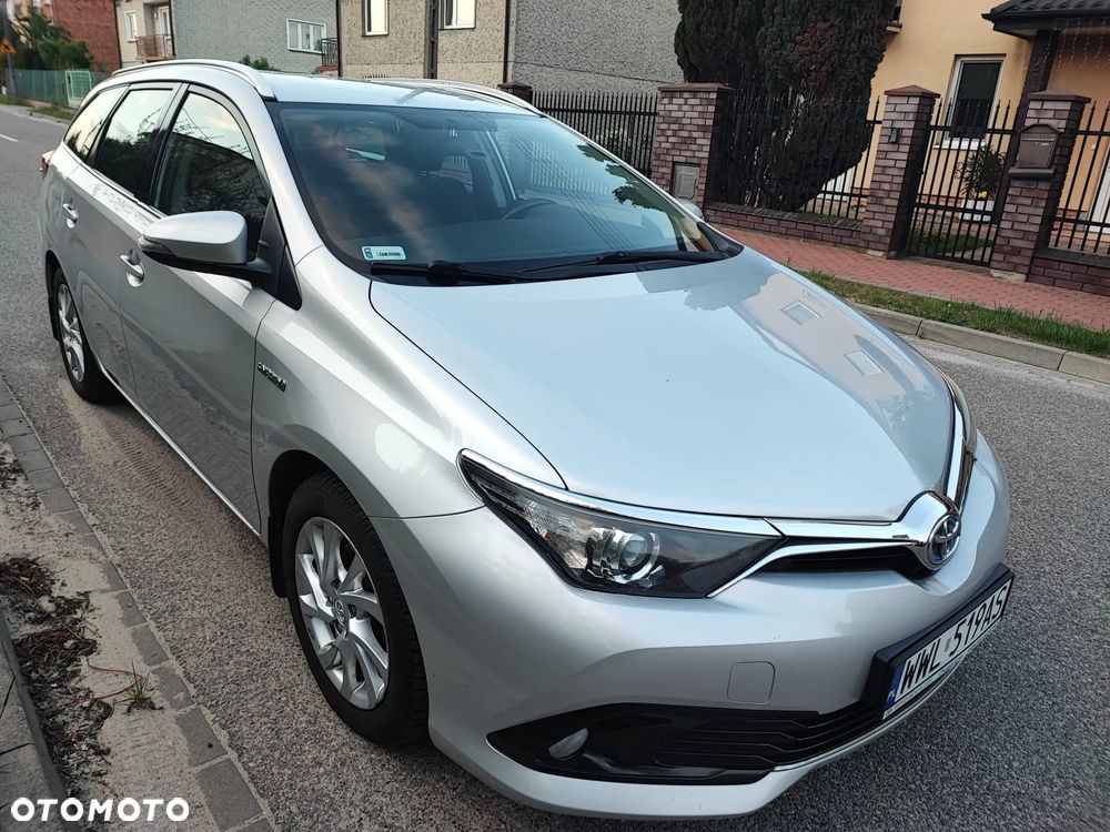 Toyota Auris Hybrid 135 Premium - 19